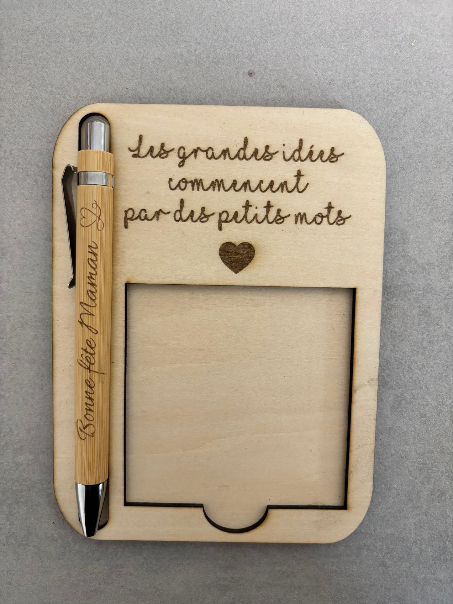 Support Post-it personnalisé en bois – Pense-bête ✨