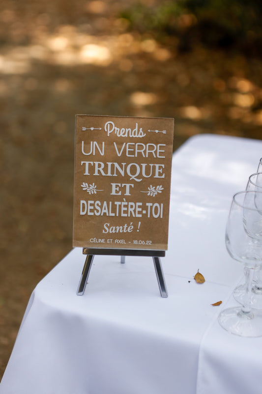 Panneau en plexiglass personnalisable – Élégance & touche d’humour