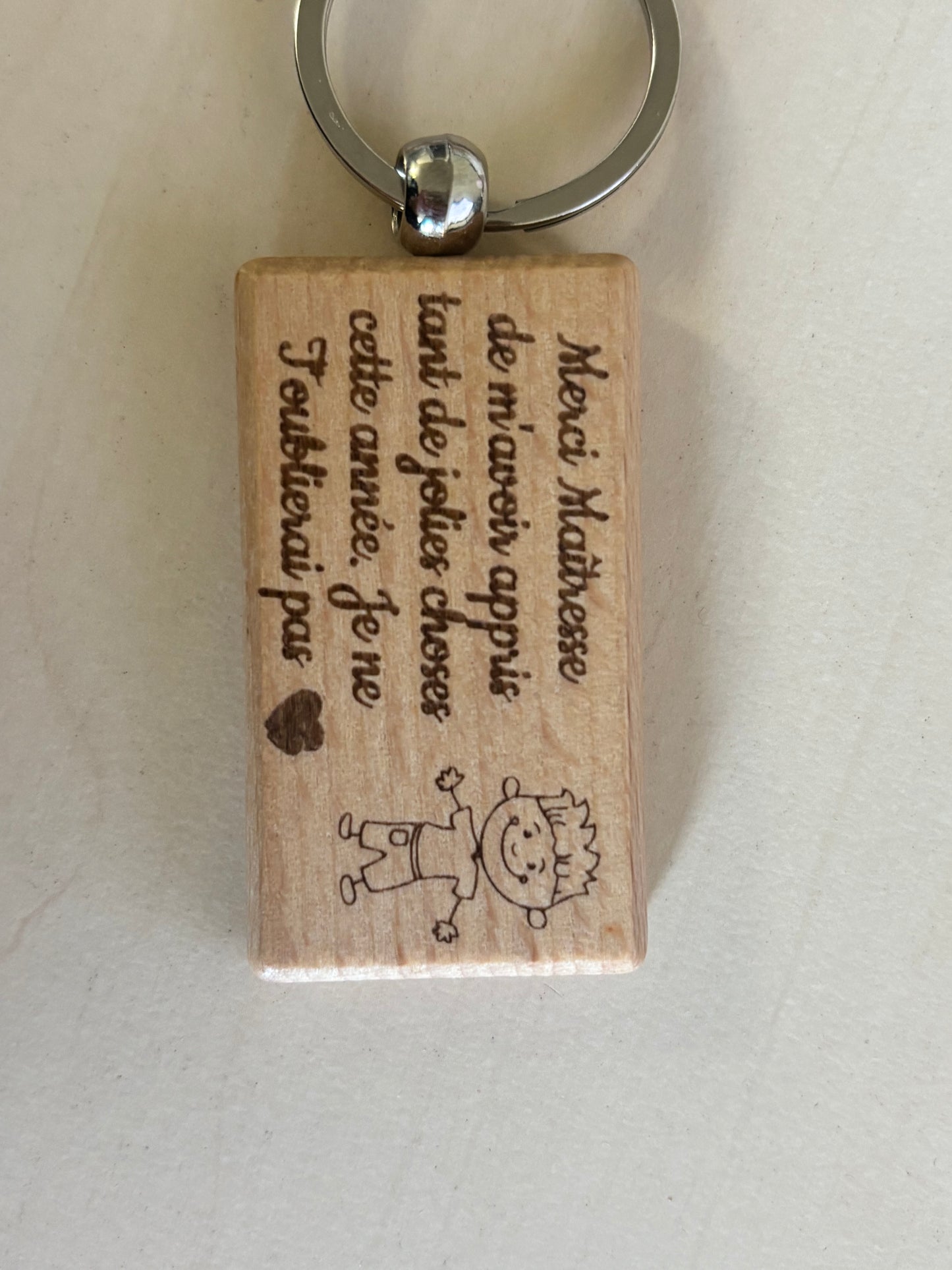 Porte-clés en bois gravé pour maîtresse ✨